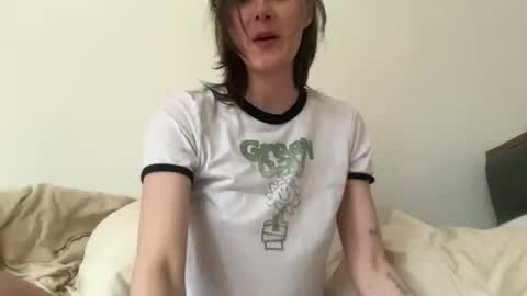 Snapshot of naomi________ chatting on 06/01/26, 10:00 Naomi online show from 06/01/26, 10:00