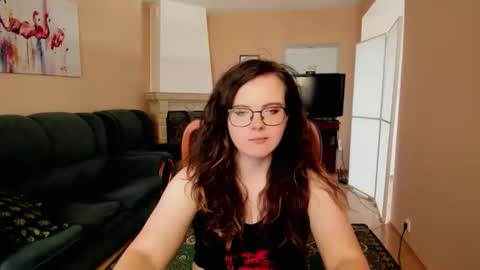 naomi_di online show from 06/10/26, 10:36