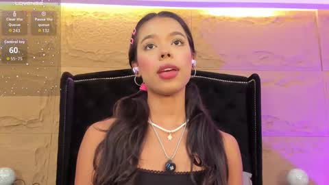 Naomi online show from 11/23/25, 09:14