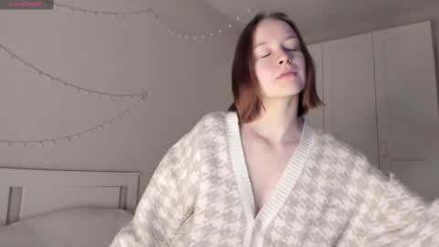 Snapshot of naomi_oops chatting on 01/22/25, 06:20 Naomi online show from 01/22/25, 06:20