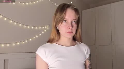 Naomi online show from 11/09/25, 11:03