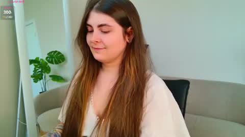 Snapshot of naomi_parsons chatting on 06/16/26, 02:19 Stacy ntmu 3 online show from 06/16/26, 02:19