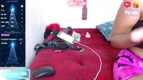 Snapshot of naomi_powel chatting on 12/19/25, 08:16 naomi_powel online show from 12/19/25, 08:16