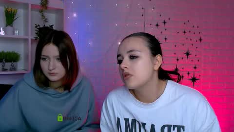 Naomi online show from 12/22/25, 12:46