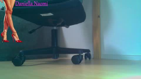 Daniella Naomi online show from 02/11/25, 10:04