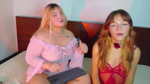 Snapshot of naomiandtsuki chatting on 03/16/26, 07:23 Naomi and Tsuki online show from 03/16/26, 07:23