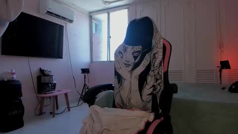 Heidy  online show from 01/09/26, 07:48