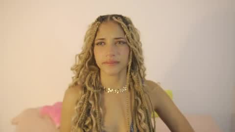 Snapshot of naomidawsonn chatting on 04/07/26, 01:39 naomidawson online show from 04/07/26, 01:39