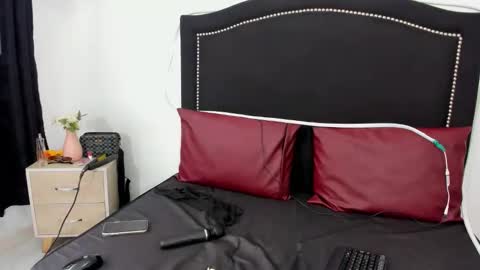 Snapshot of naomidirty_ chatting on 03/12/26, 01:50 naomidirty_ online show from 03/12/26, 01:50