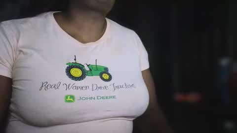 Snapshot of naomifux chatting on 11/06/25, 09:43 Naomi online show from 11/06/25, 09:43