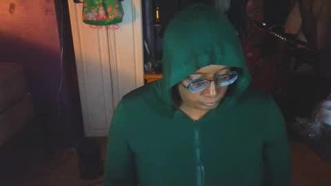 Snapshot of naomifux chatting on 02/08/26, 12:41 Naomi online show from 02/08/26, 12:41