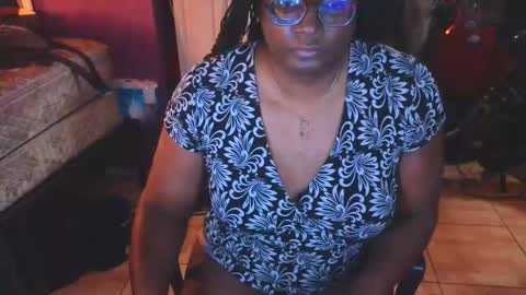 Snapshot of naomifux chatting on 02/28/26, 12:55 Naomi online show from 02/28/26, 12:55