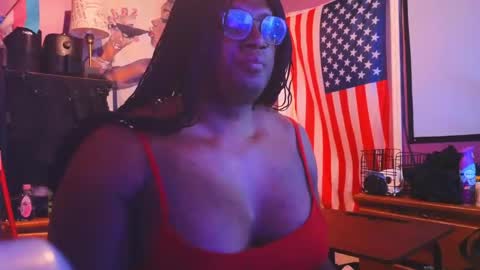 Snapshot of naomifux chatting on 03/19/26, 09:41 Naomi online show from 03/19/26, 09:41