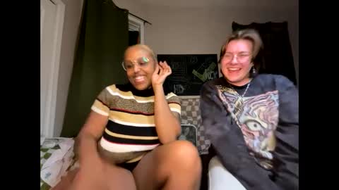 Naomigiirl6 online show from 12/30/24, 12:11
