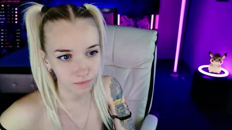 naomihita online show from 11/13/25, 05:01