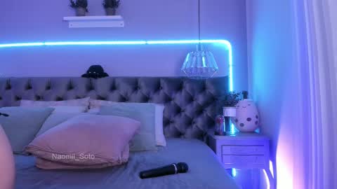 Naomi online show from 02/24/25, 10:25