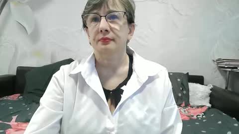 Snapshot of naomimolligan chatting on 05/04/26, 10:55 naomimolligan online show from 05/04/26, 10:55