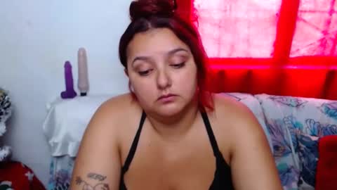 Snapshot of naomiquiin chatting on 12/20/24, 01:11 naomiquiin online show from 12/20/24, 01:11