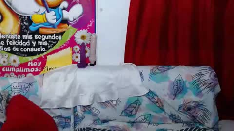 Snapshot of naomiquiin chatting on 02/06/25, 08:18 naomiquiin online show from 02/06/25, 08:18