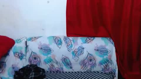 Snapshot of naomiquiin chatting on 09/21/25, 04:58 naomiquiin online show from 09/21/25, 04:58