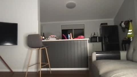 Snapshot of naomirhoades chatting on 02/27/25, 10:48 naomirhoades online show from 02/27/25, 10:48