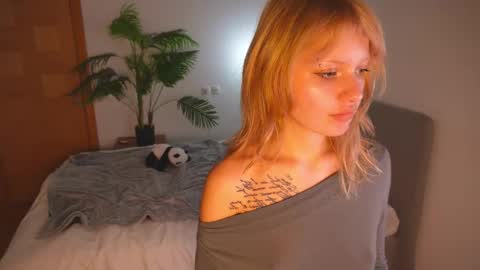 naomirosy online show from 02/12/26, 07:20