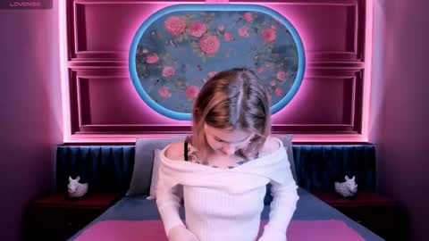 Naomi online show from 10/09/25, 07:23