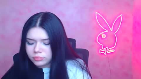 Naomi online show from 12/17/25, 06:36