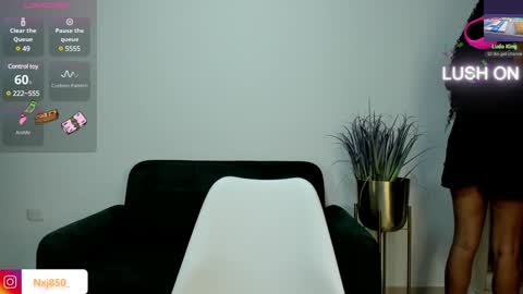 Snapshot of naomixjones1 chatting on 01/12/25, 09:08 Naomi online show from 01/12/25, 09:08