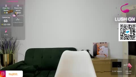 Snapshot of naomixjones1 chatting on 02/18/25, 10:58 Naomi online show from 02/18/25, 10:58