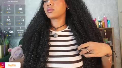 Naomi     online show from 12/22/25, 03:14