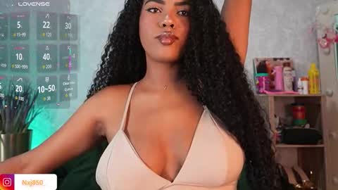 Naomi     online show from 02/19/26, 08:49