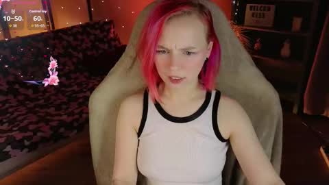 Snapshot of naomiyoru chatting on 03/04/26, 08:37 Naomi online show from 03/04/26, 08:37