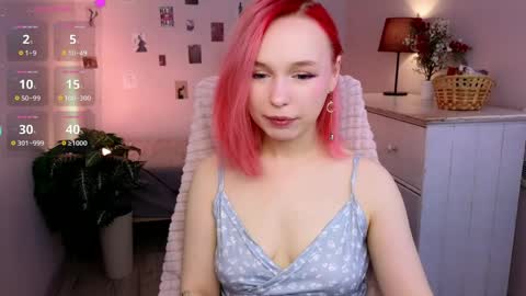 Snapshot of naomiyoru chatting on 04/10/26, 08:46 Naomi online show from 04/10/26, 08:46