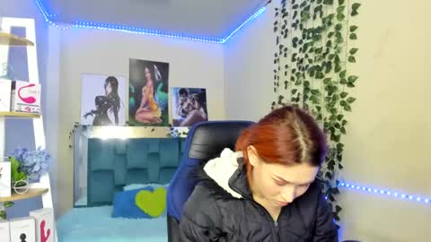 naomy online show from 02/09/25, 06:26