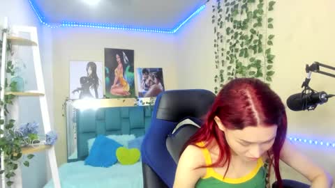 naomy online show from 02/21/25, 07:43