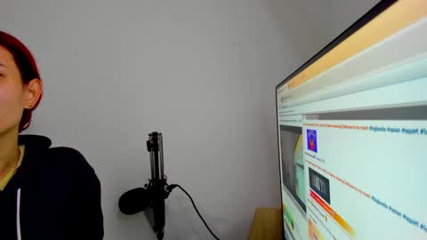 naomy online show from 09/26/25, 07:51