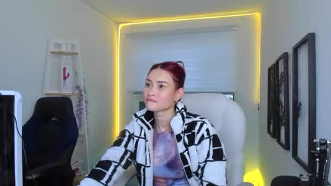 naomy online show from 10/19/25, 11:00