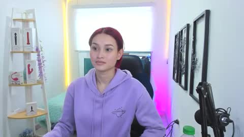 naomy online show from 10/21/25, 07:25