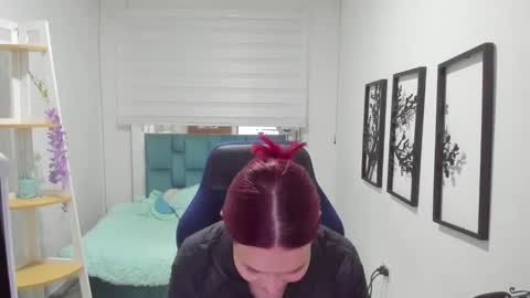 naomy online show from 12/18/25, 03:01