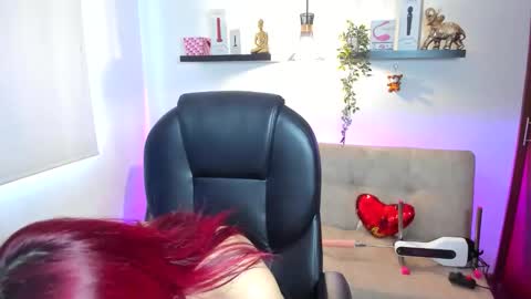Snapshot of naomy_hot04 chatting on 05/09/26, 08:36 naomy online show from 05/09/26, 08:36