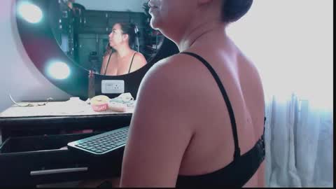 Snapshot of naomy_mature chatting on 03/18/26, 12:19 Naomy online show from 03/18/26, 12:19