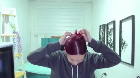 Snapshot of naomy_sex_69 chatting on 12/17/25, 01:22 naomy_sex_69 online show from 12/17/25, 01:22