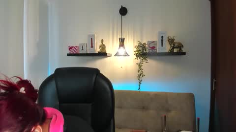 Snapshot of naomy_stanley chatting on 03/01/26, 08:33 Naomy Stanley online show from 03/01/26, 08:33