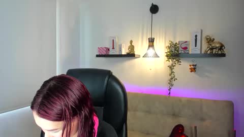 Snapshot of naomy_stanley chatting on 04/19/26, 08:55 Naomy Stanley online show from 04/19/26, 08:55