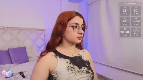 Naomy  online show from 10/22/25, 02:56