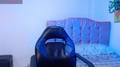 Nao online show from 10/20/25, 01:00