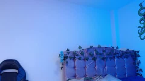 Nao online show from 12/04/25, 01:20