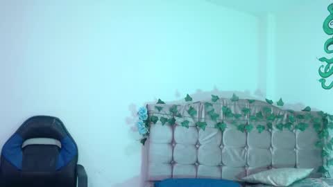 Nao online show from 12/14/25, 01:05