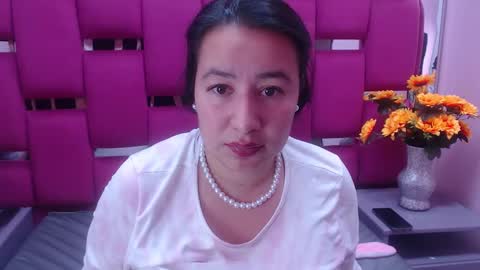 Snapshot of naomyprinces_ chatting on 01/06/25, 01:41 Bulma Heidi online show from 01/06/25, 01:41